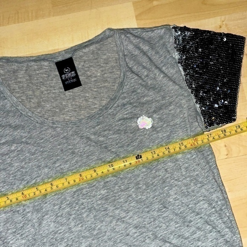 Victoria’s Secret VS pink T-shirt grey sequins sleeves size S P gently preloved - Picture 3 of 6